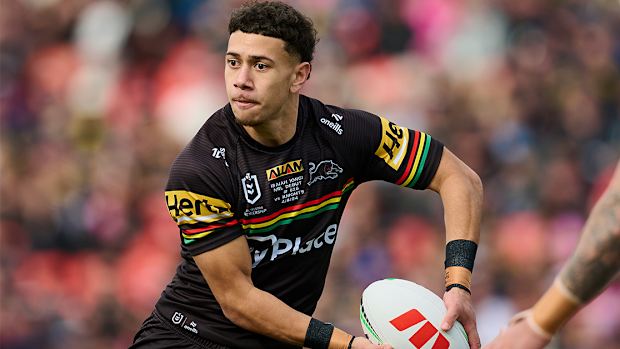 Isaiah Iongi runs the ball during the round 22 NRL match between the Penrith Panthers and the Newcastle Knights.