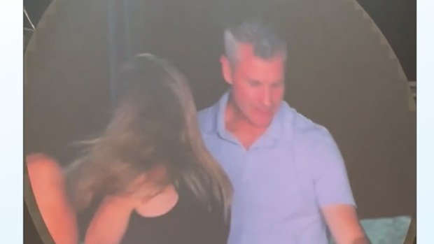 Coldplay Boston concert kiss cam