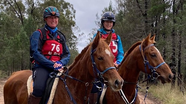 Jessica Di Pasquale partnered with fellow Northern Territory rider and childhood friend Natalie Bell.