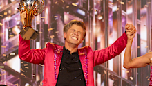 Robert Irwin celebrates after winning Dancing With The Stars US for 2025.