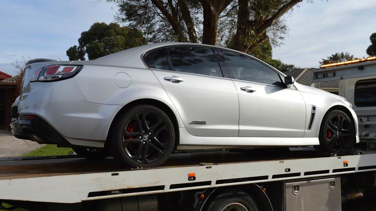 Alleged Holden V8 rebirthing operation busted in Melbourne | Nine.com.au