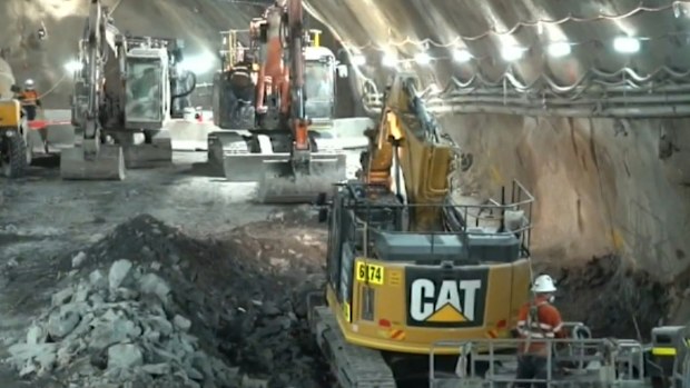 Brisbane's biggest infrastructure project, cross river rail, has been hit with claims of unsafe conditions amid fears workers are at risk of developing the deadly disease, silicosis.