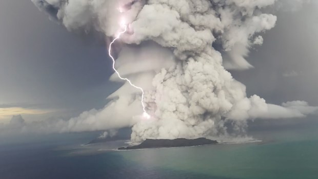 When the Hunga Tonga-Hunga Ha'apai volcano erupted in January 2022, it sent shockwaves around the world. Not only did it trigger widespread tsunami waves, but it also belched an enormous amount of climate-warming water vapour into the Earth's stratosphere.