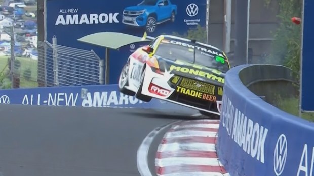 Declan Fraser brought out the red flags for the second time in Bathurst 1000 qualifying after crashing at Sulman Park.