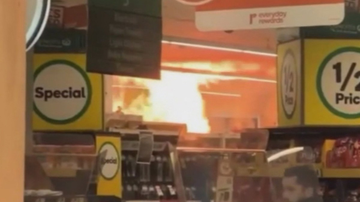 Stirling Village: Teens charged after fire at Adelaide Woolworths store ...