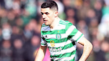 Tom Rogic playing for Celtic.