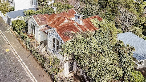 The derelict house at 78 Creswick Terrace, Northland, Wellington, New Zealand.