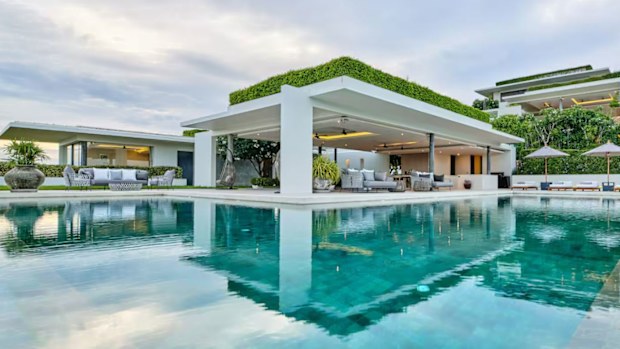 Samujana Villa Jacinta white lotus thailand