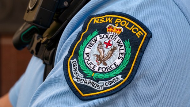 NSW police officer badge 