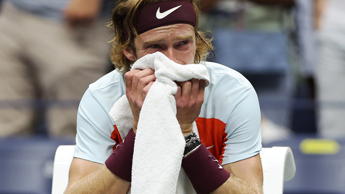 US Open 2022: Andrey Rublev breaks down in tears during quarter finals ...