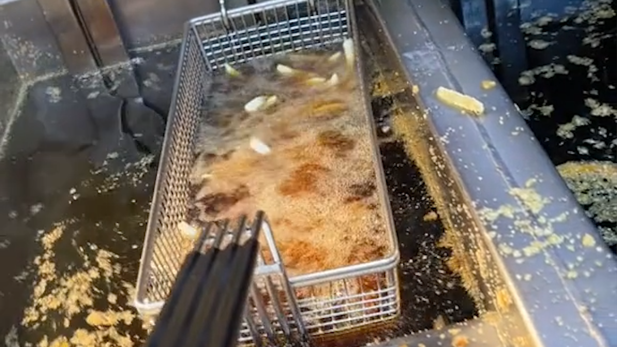 McDonald's worker reveals reality of working the fries station in ...