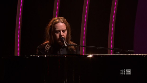 Tim Minchin performs during the In Memoriam segment of the 2022 Logies.