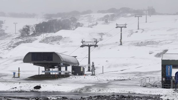 Perisher has seen November snowfall amid an 'unseasonable' cold snap. 