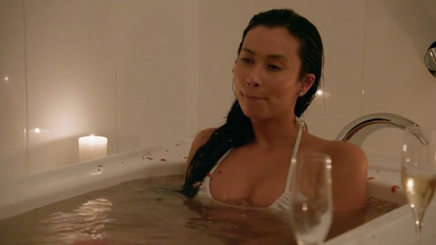 MAFS 2023 evelyn and rupert take a bath