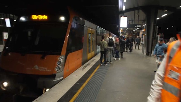 The last ever train made its way along Sydney's T3 Bankstown line this morning, packed with enthusiasts