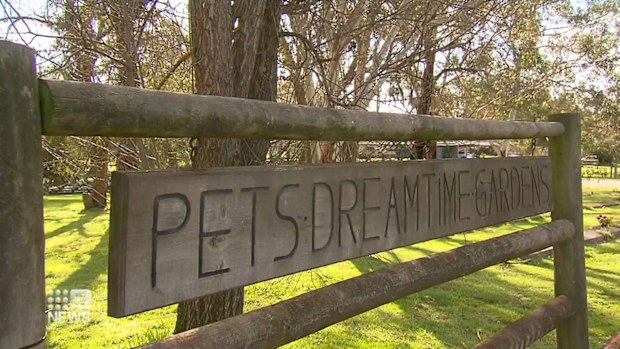 The RSPCA has been forced to issue an apology to some pet owners in Victoria.They were told their animals' remains would be removed to make way for a bigger facility on the Mornington Peninsula.