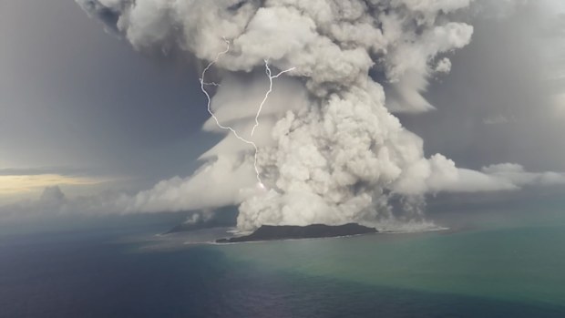 Over the course of just six hours, the volcano triggered nearly 400,000 lightning events. 