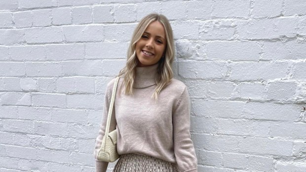 Content creator Annika says she's sometimes felt the pressure of shopping during Black Friday. 