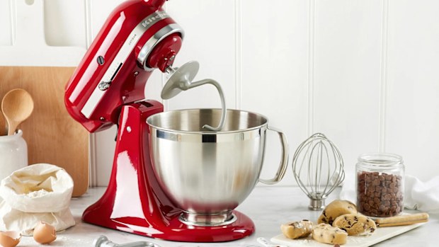 9PR: KitchenAid
Artisan Stand Mixer in Empire Red