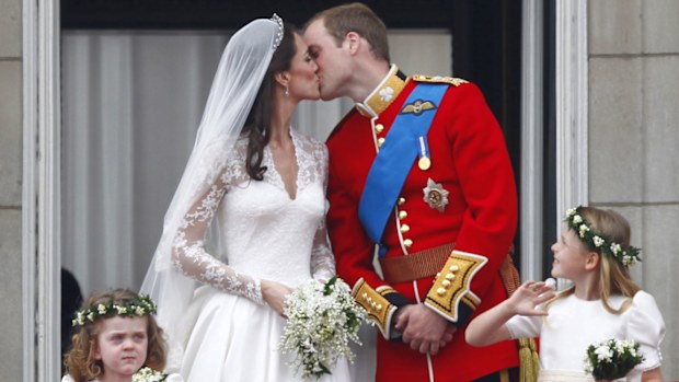 Prince William Kate Middleton Duchess of Cambridge wedding Buckingham Palace balcony kiss