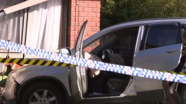 Hunt for 'armed' man who stabbed his sister and cousin in Melbourne