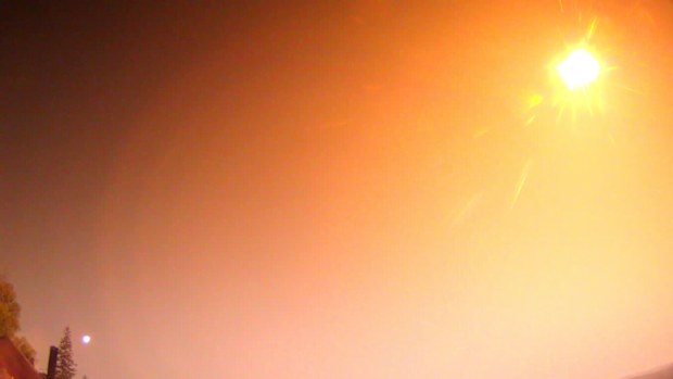 An unusually large meteor was visible over large parts of southern Scandinavia and gave a powerful flash of light over Eastern Norway. 