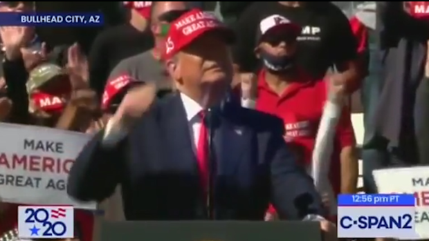 The sound of the jet seemed to startle the US President. 