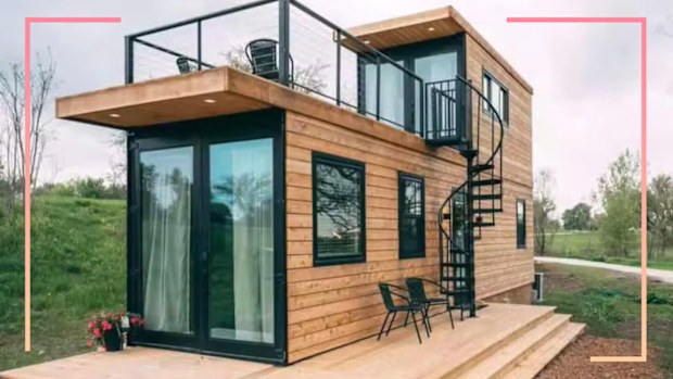 9R - Amazon sells tiny home