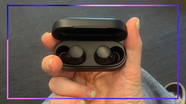 9PR: Sony Earbuds review hero