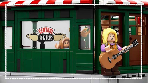 9PR: Friends Lego