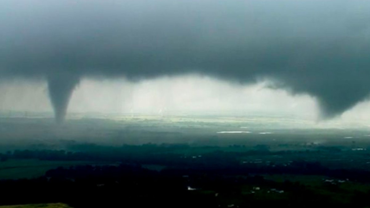US floods: Tornadoes and storms wreak havoc | Nine.com.au
