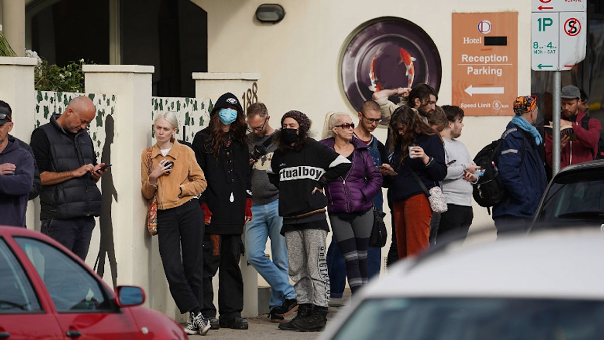 Plans for wage supplement as job losses continue