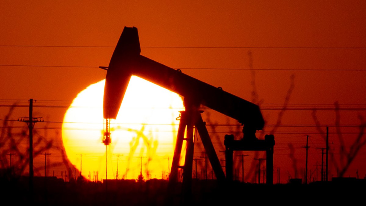Oil drops below $US100 a barrel for first time in months | Nine.com.au