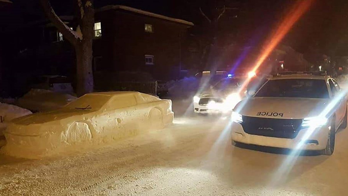 Canadian guy fools Montreal police with car sculpted from snow | Nine ...
