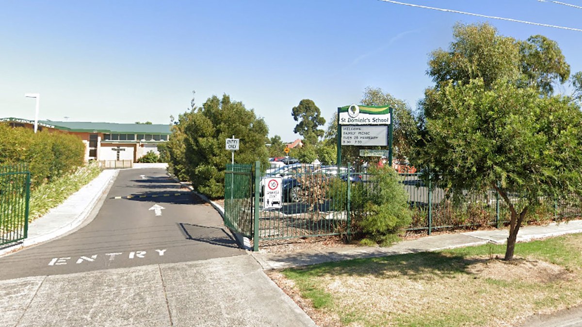 Coronavirus VIC: Pakenham Springs Primary School and St Dominic's ...