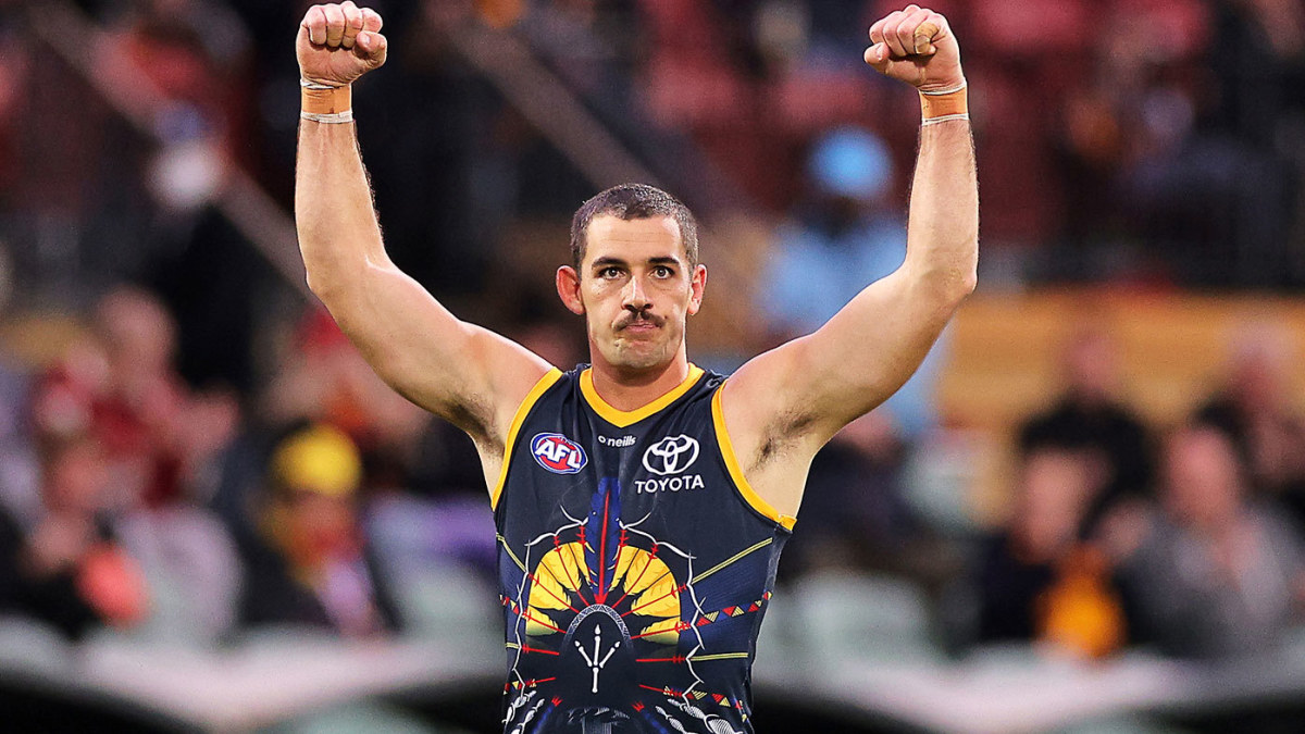 AFL: Crows Taylor Walker re-signs with Adelaide | Nine.com.au