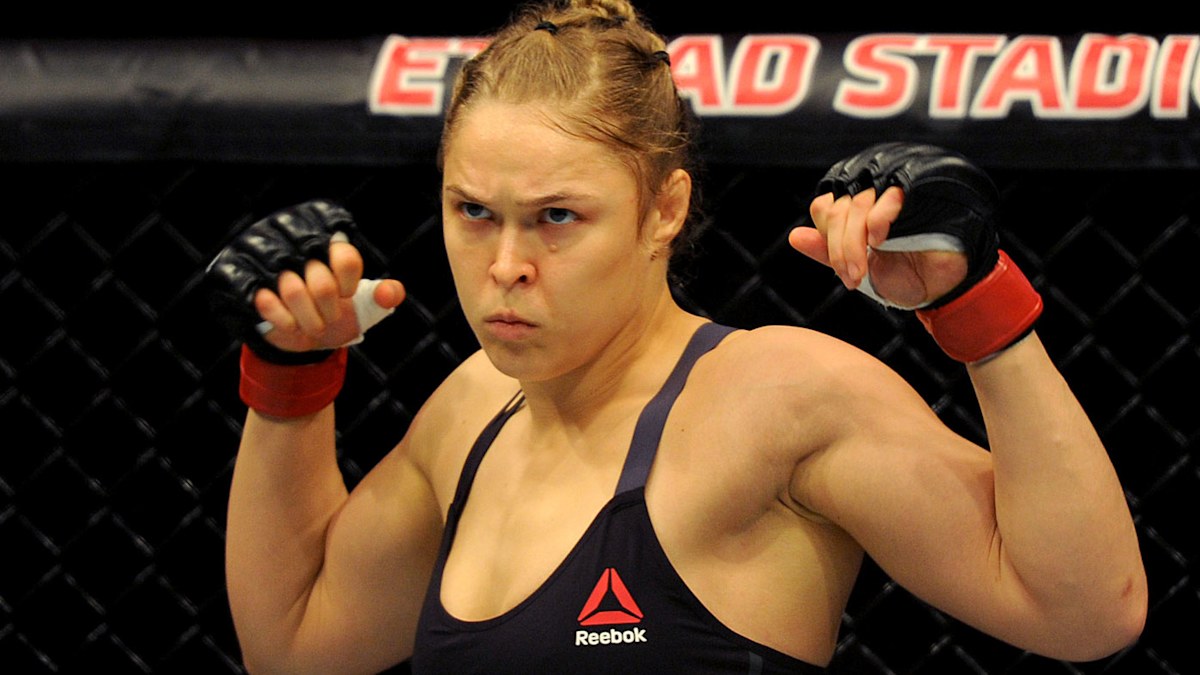 Ronda Rousey bevestigt comeback 10 jaar na pensionering; De UFC-legende zal vechten tegen Gina Carano, promotor Jake Paul