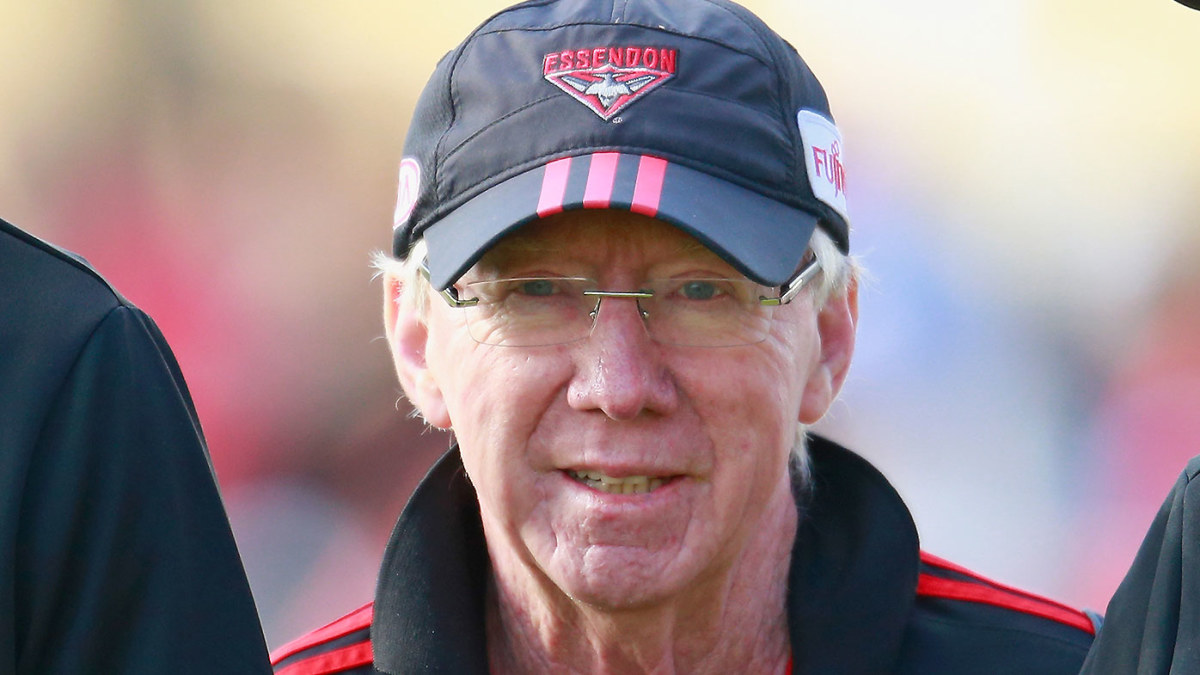 AFL: Bruce Reid death, Essendon mourning loss of legendary club doctor