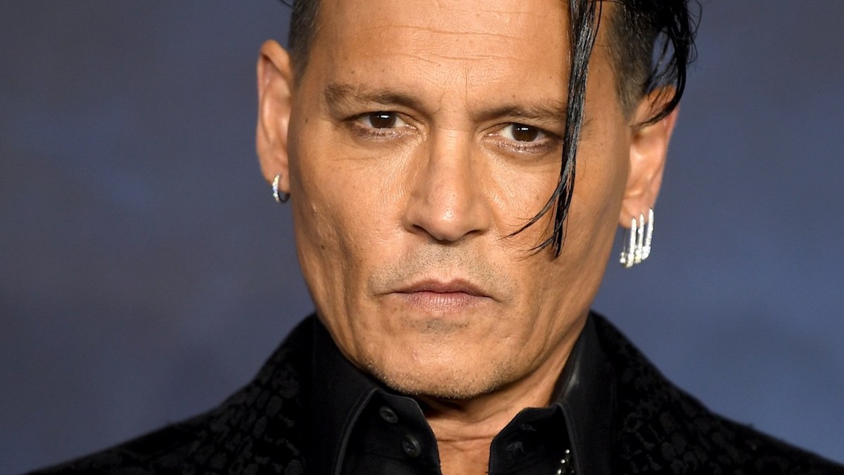johnny-depp-axed-from-pirates-of-the-caribbean-reboot-nine-au