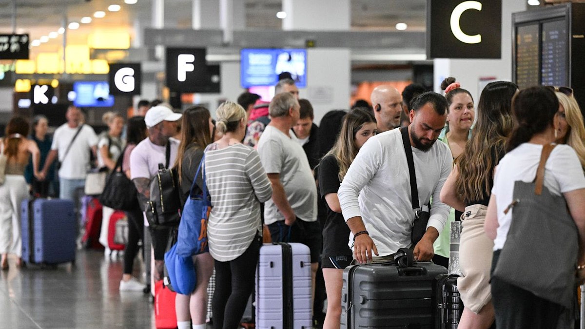 Jetstar changes: Australian customers need to arrive at airport earlier ...