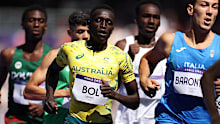 Peter Bol racing in Paris.