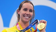 Emma McKeon pictured after winning gold in the women's 50m freestyle at the Tokyo 2021 Olympics.