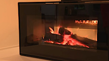 Experts want wood heaters to be phased out and replaced with low-emission alternatives.