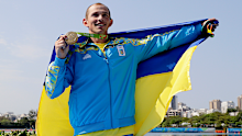 Ukrainian Olympian auctioning medals to help war effort