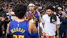 Aaron Gordon and Jamal Murray celebrate