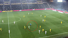Nantes stop play to give Sala tribute