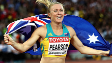  Sally Pearson of Australia celebrates with an Australian flag after winning gold in the Women's 100 metres hurdles final during day nine of the 16th IAAF World Athletics Championships London 2017 at The London Stadium on August 12, 2017 in London, United Kingdom. (Photo by Patrick Smith/Getty Images)