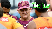 Brisbane Bronco coach Kevin Walters talks to his players.