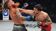  Biaggio Ali Walsh throws a punch against Ed Davis during PFL 2023 week 9 at The Theater at Madison Square Garden on August 23, 2023.