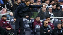 Tottenham manager Antonio Conte gestures during the team's loss to Aston Villa.